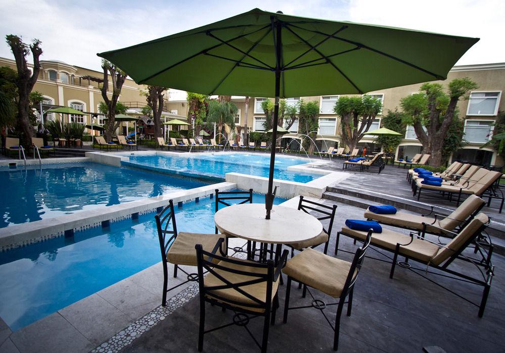Plaza Camelinas Hotel Queretaro Bagian luar foto