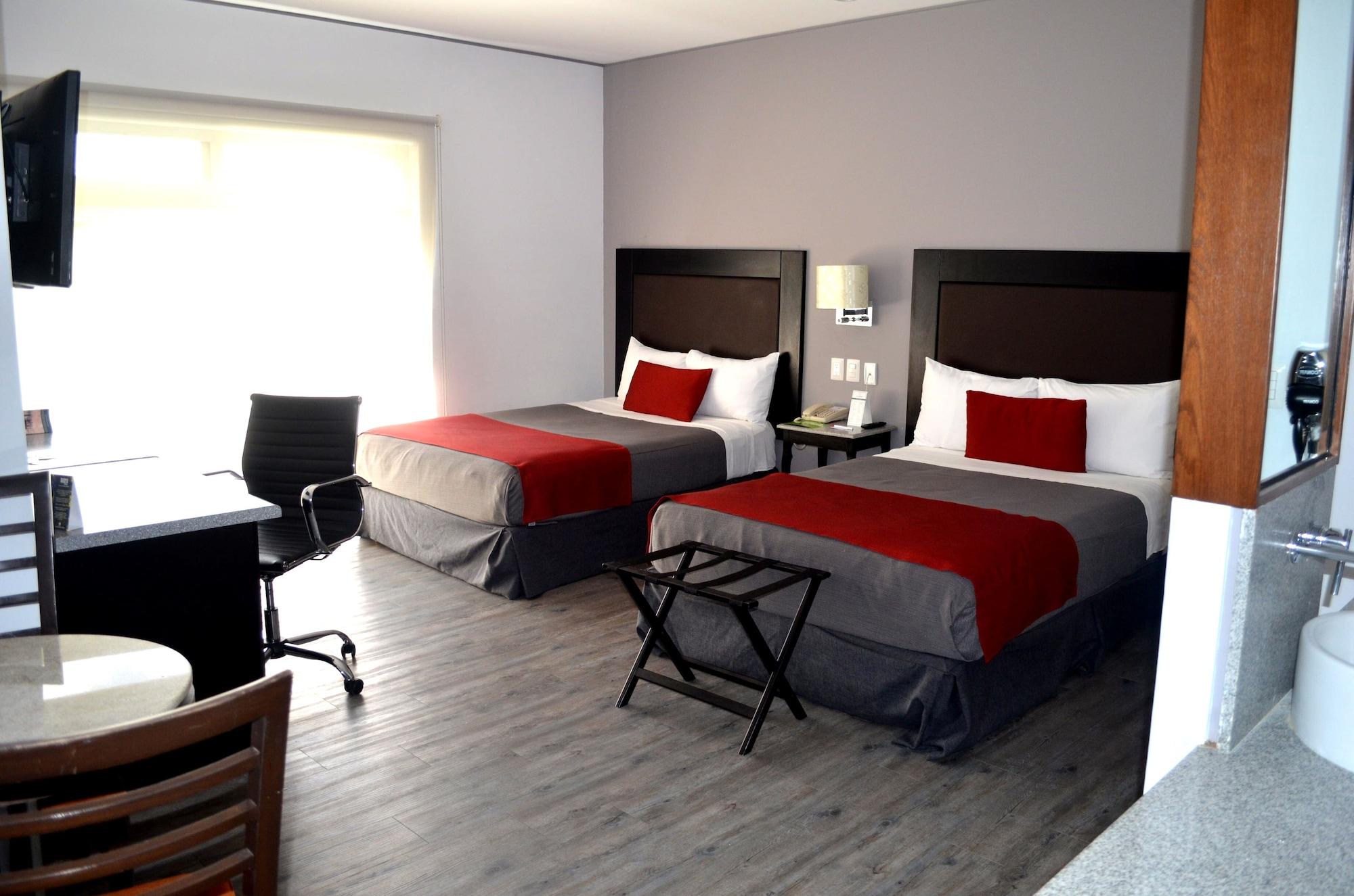 Plaza Camelinas Hotel Queretaro Bagian luar foto