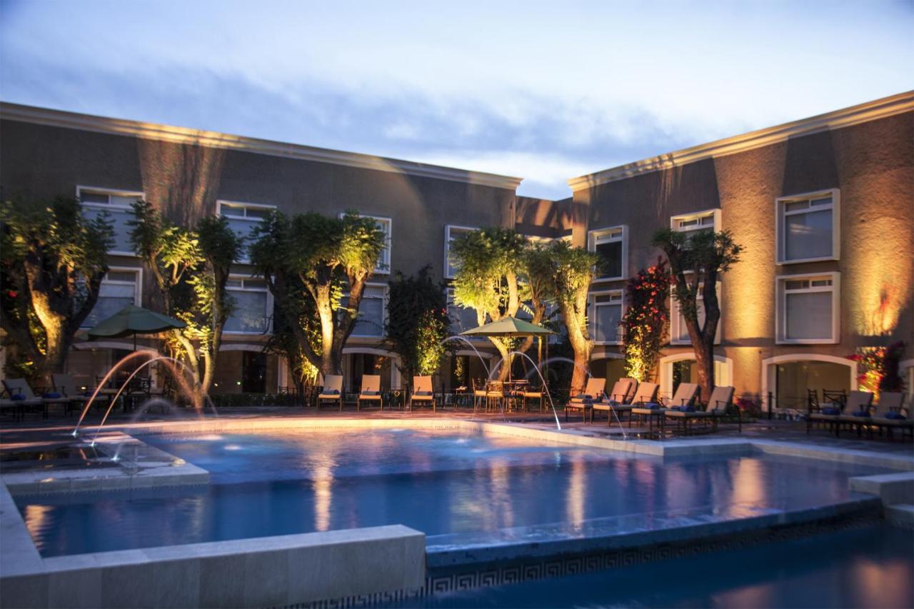 Plaza Camelinas Hotel Queretaro Bagian luar foto